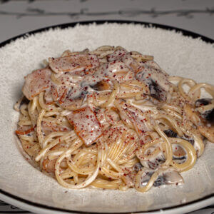 Carbonara κρέμα γάλακτος, μανιτάρια & μπέικον